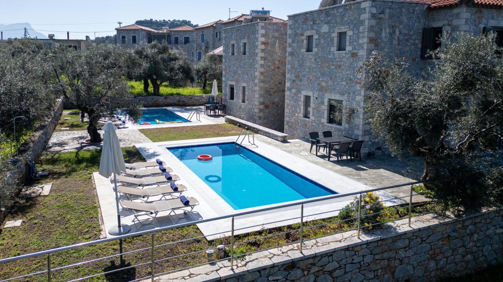 Torri Di Pietra Villa Stoúpa Eksteriør bilde