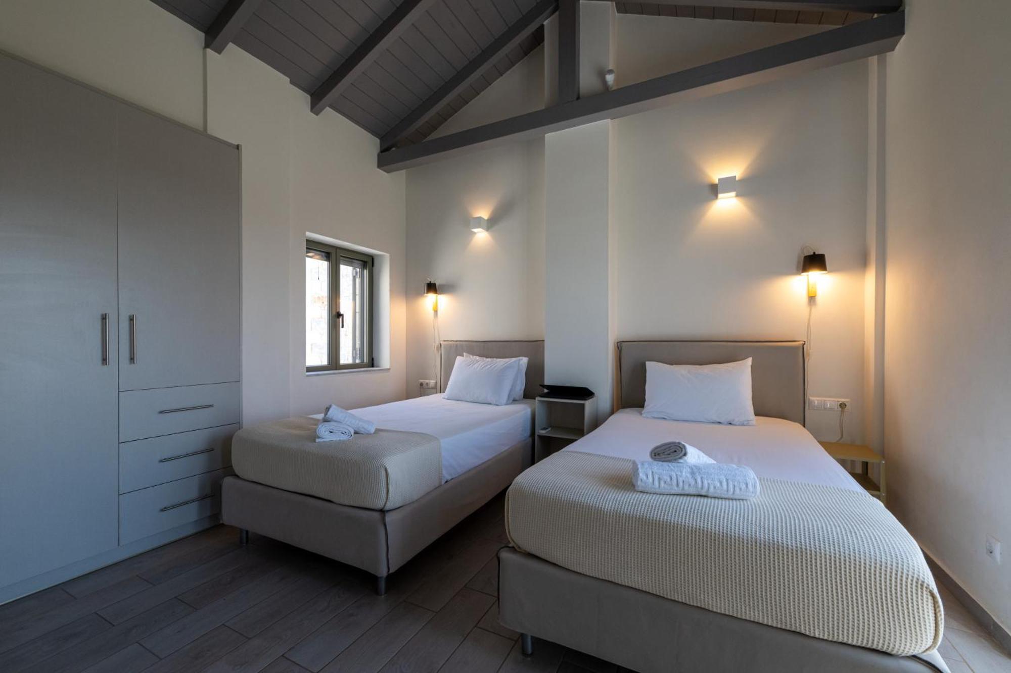 Torri Di Pietra Villa Stoúpa Eksteriør bilde