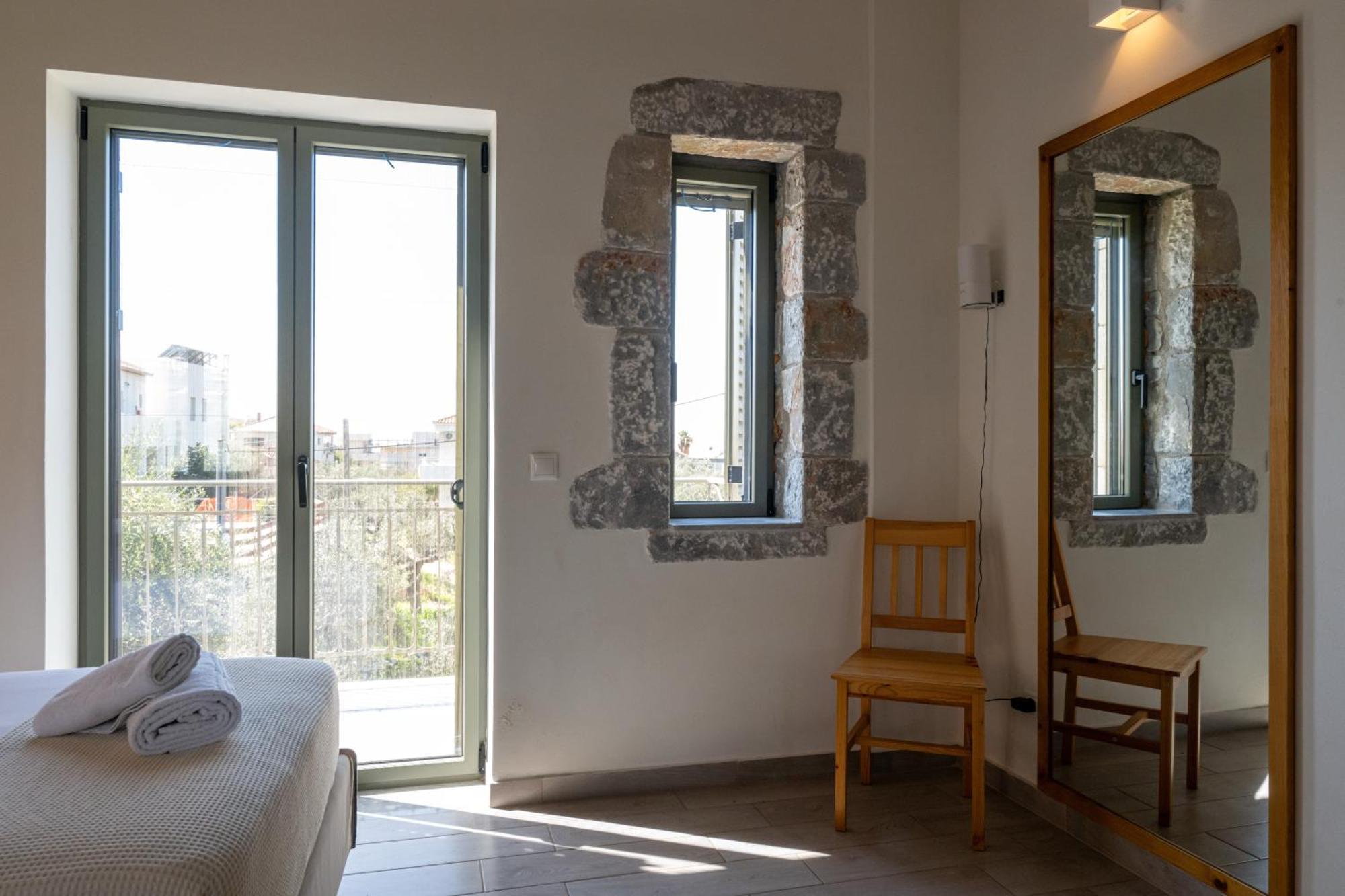 Torri Di Pietra Villa Stoúpa Rom bilde